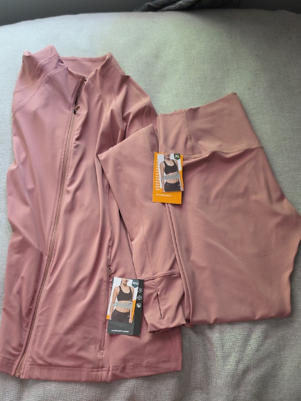 Mauve Dusty Rose Active Jacket & Leggings Set